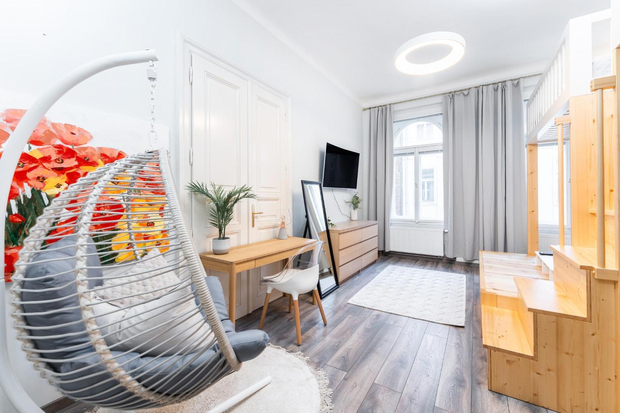 Friendly Near Wenceslas Square Apartment